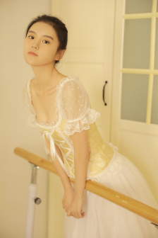 黑人强辱丰满的人妻熟女